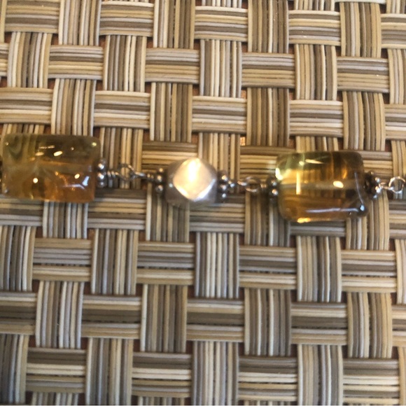 Simply Stunning  amber coloured bracelet with silver bead accents in between - Picture 8 of 13